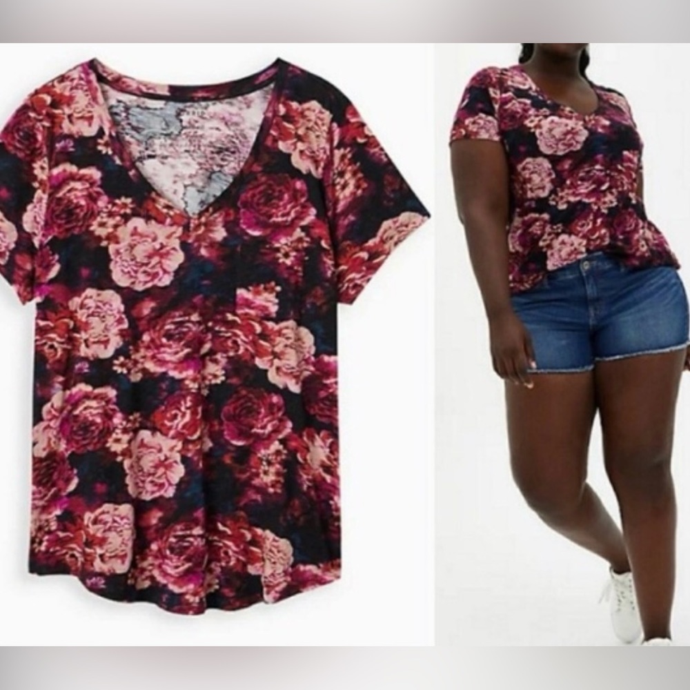 Torrid Floral V-Neck Tee Size 2x